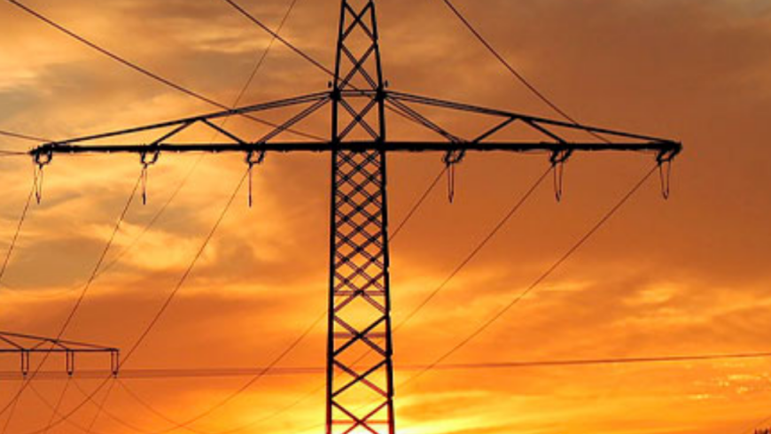EDP e ONG levam melhorias de rede elétrica para comunidade em SP