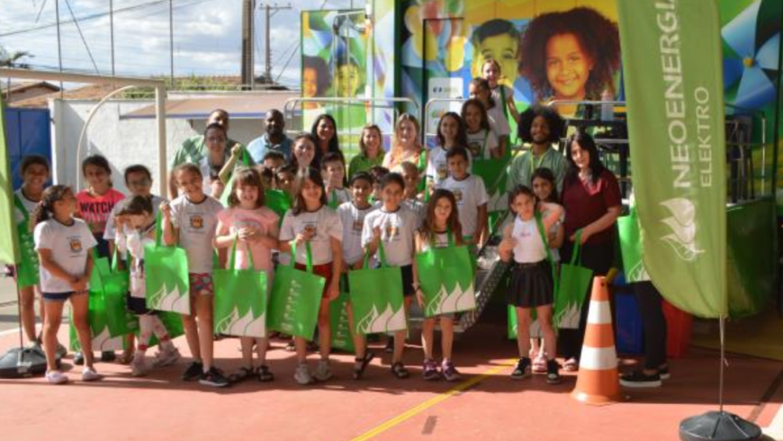 Unidade Móvel Educacional da Elektro chega a Fernandópolis